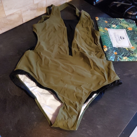 NWT CUPSHE Army Green One Piece Swimsuit Large - Picture 2 of 13